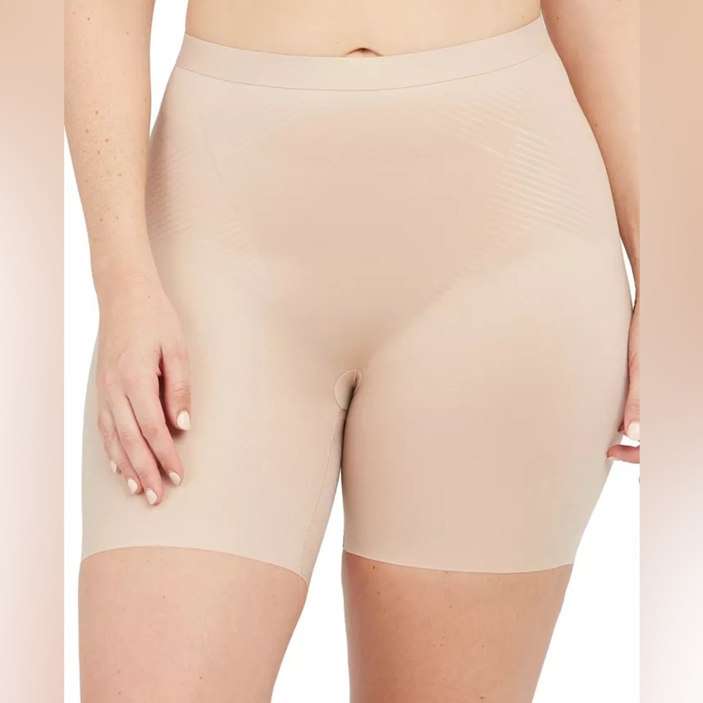 SPANX Women's Thinstincts 2.0 High-Waisted Mid-Thigh Girl Shorts